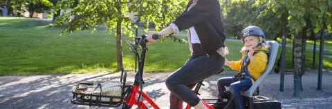 5 Reasons to Ditch Your Car for an E-Bike