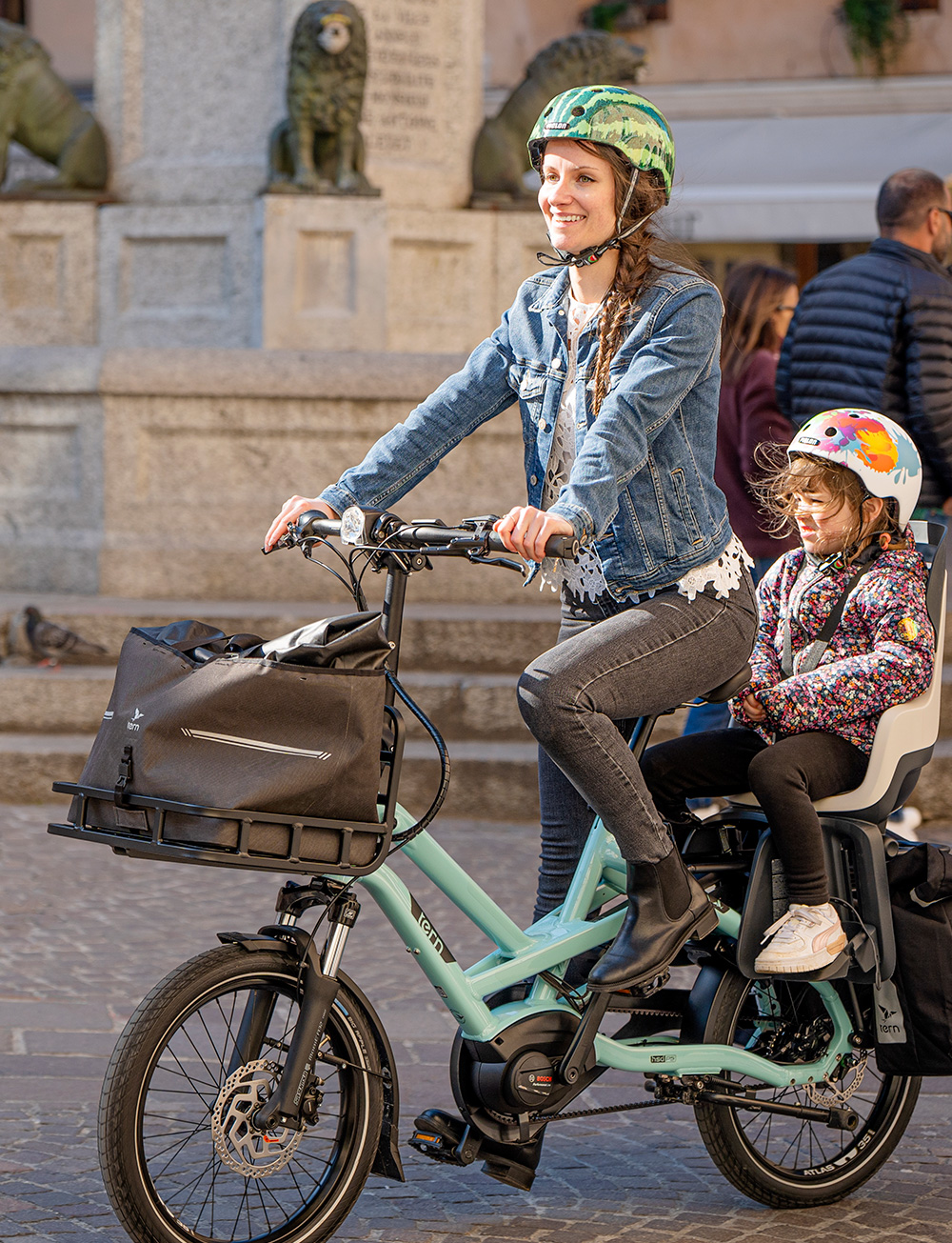 tern hsd: cargo bike for parents