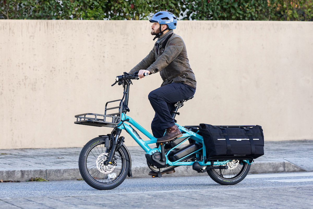 Tern GSD S10 cargo bike in beetle blue