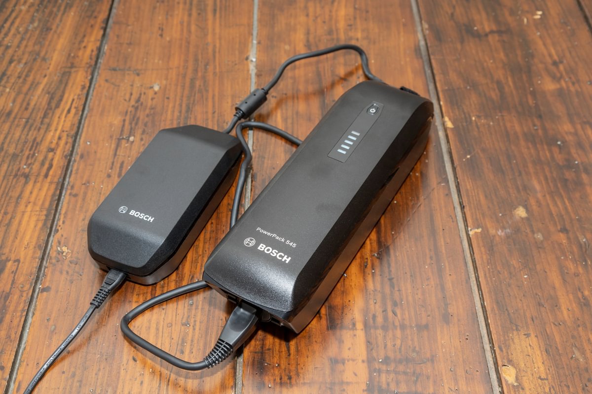 Image of Bosch PowerPack e-bike battery with charger