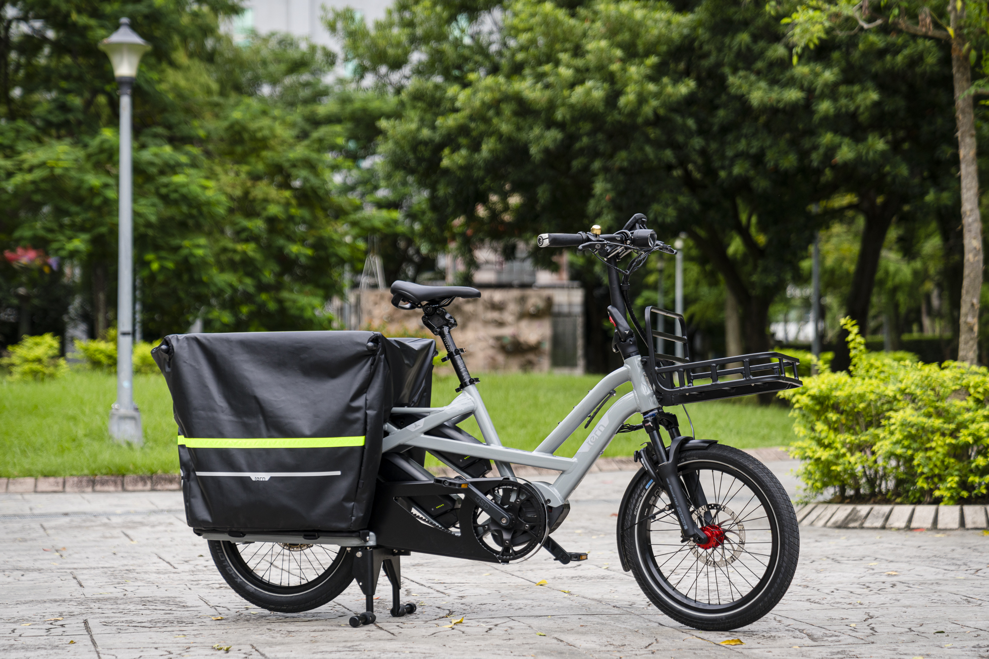 GSD R14 The Electric Cargo Bike for a Family Tern Bicycles