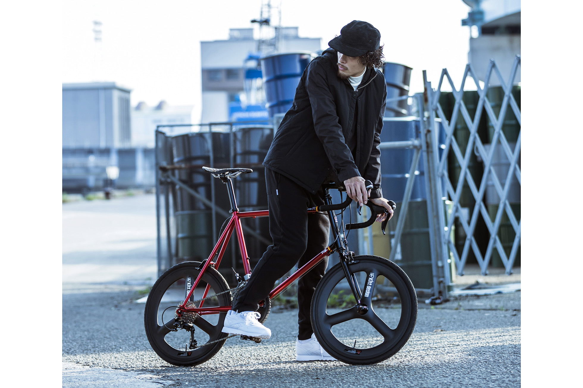 tri spoke carbon wheels
