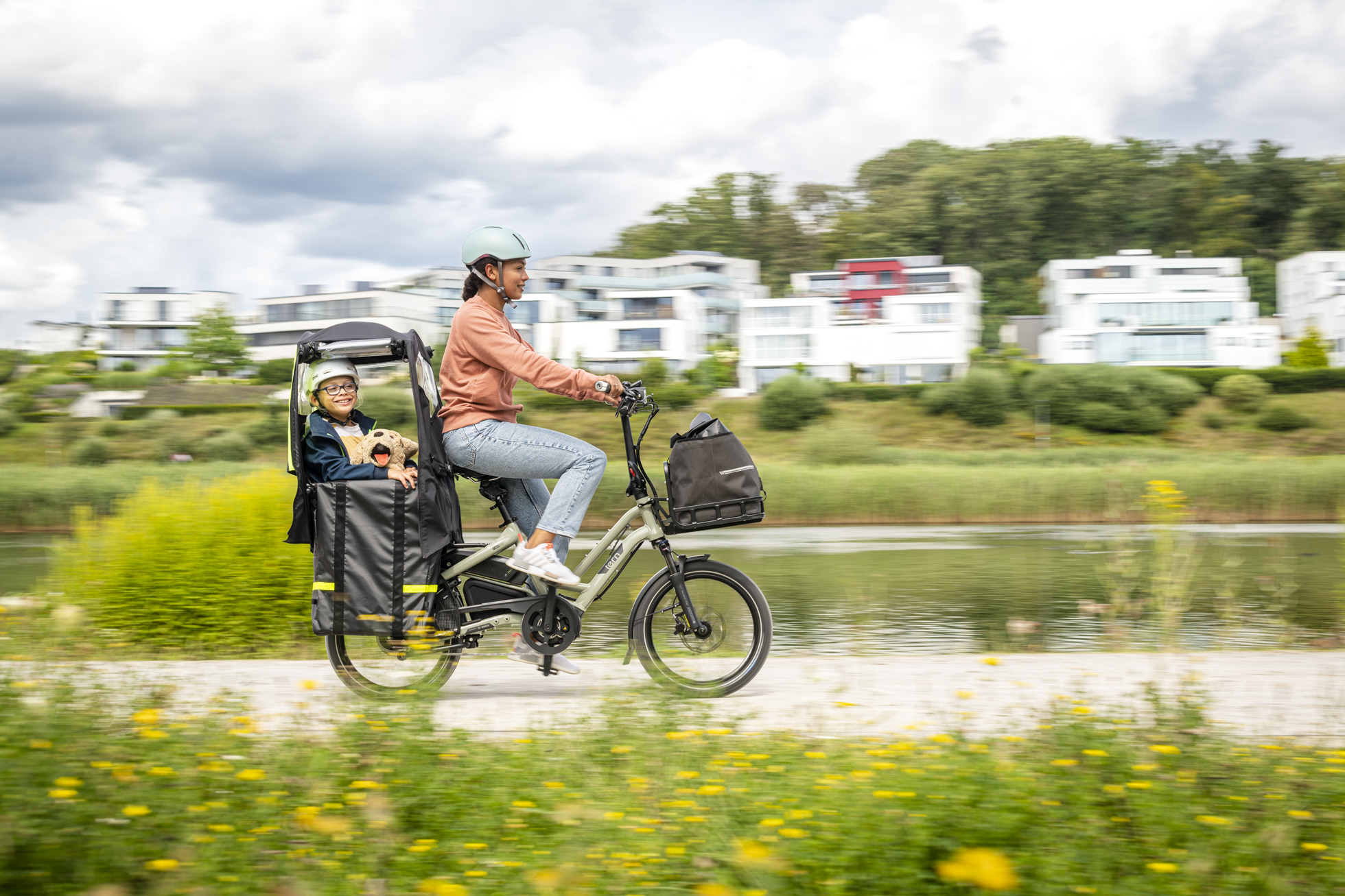 Tern Launches New Modular Accessories For Family Biking