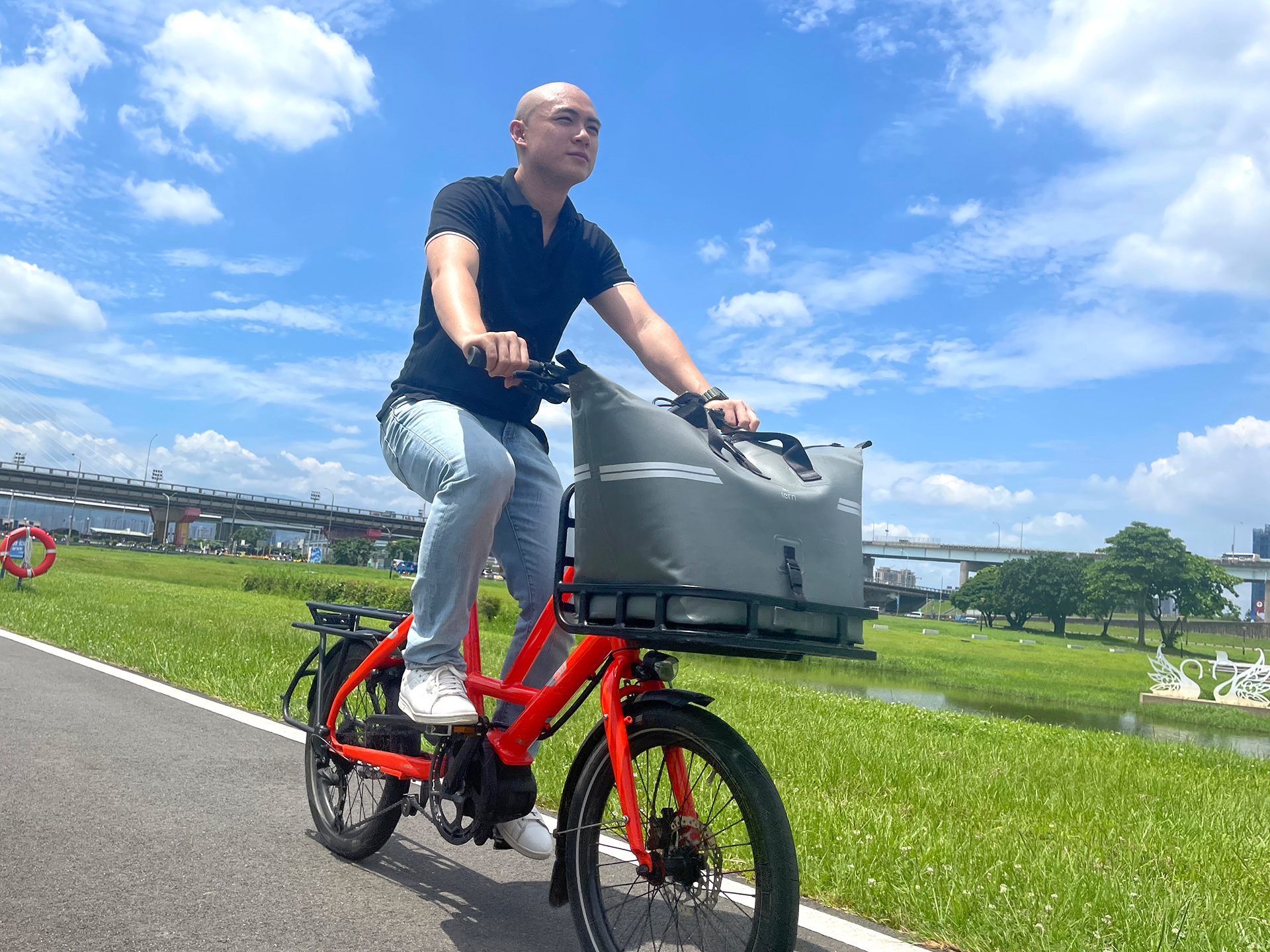 weathertop cooler with rider