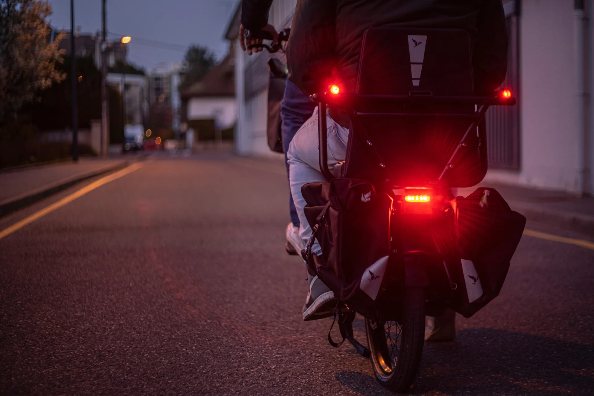Nitelite Rear: Red Safety Bike Lights | Tern Bicycles