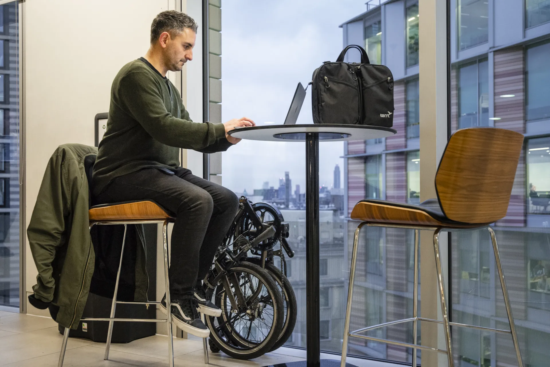 BYB P8: Compact Folding Bike for Urban Commuting | Tern Bicycles
