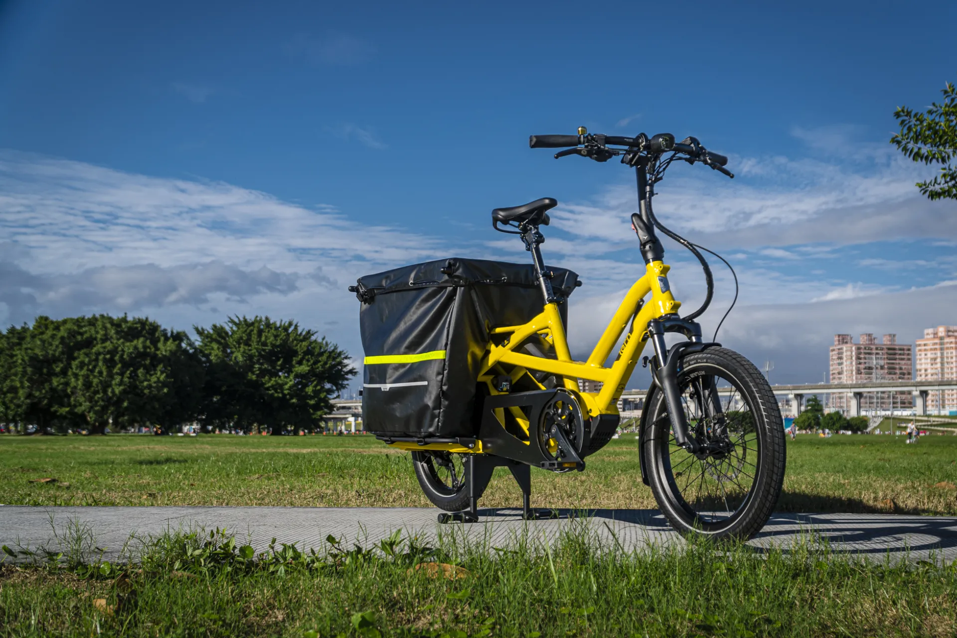 Lockstand Extensions: Easy access for kickstand | Tern