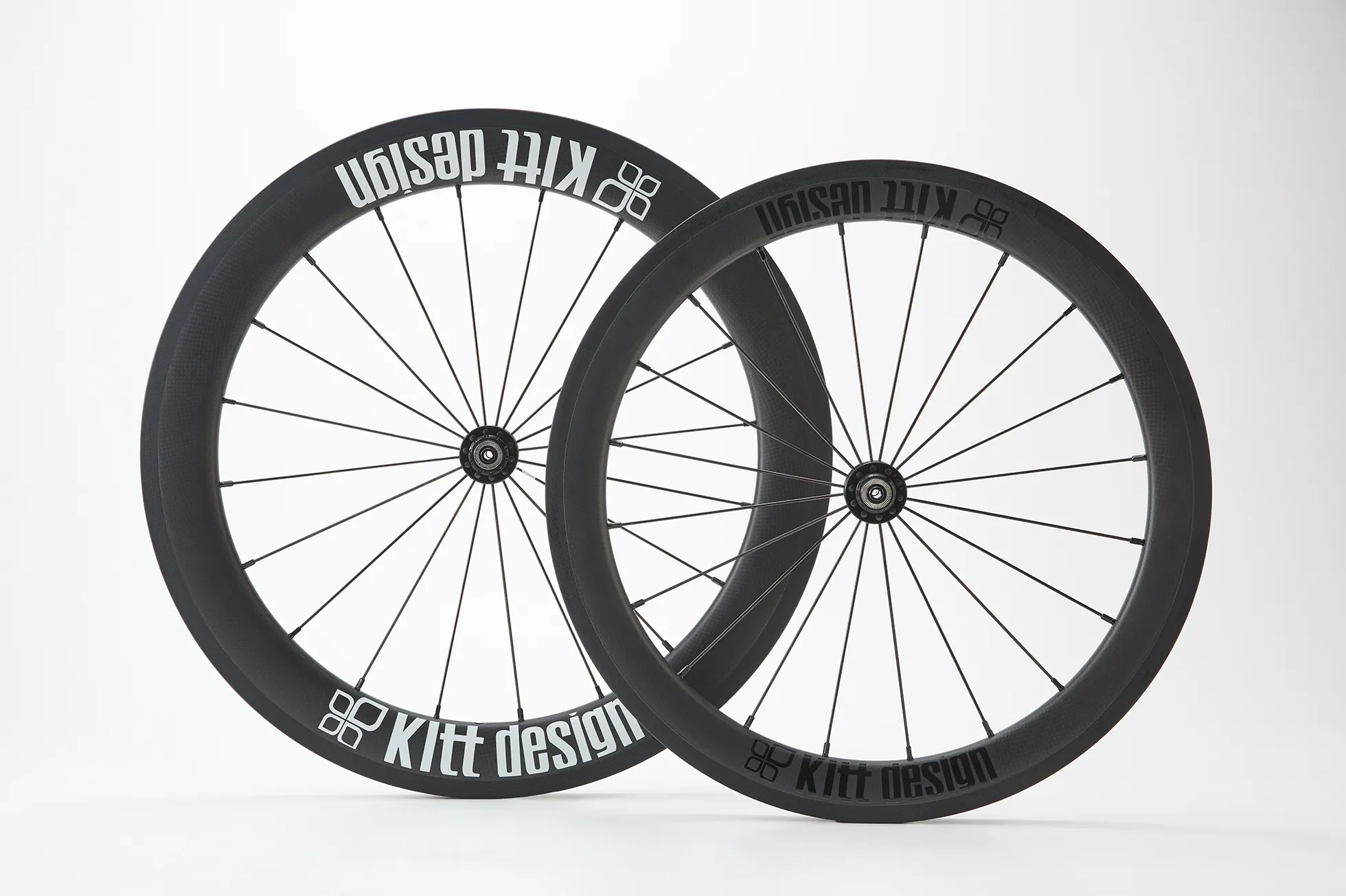 【限界値下】未使用 Kittdesign カーボンホイール フロント 20インチ kitt-wheel1_0.jpg.webp?itok=
