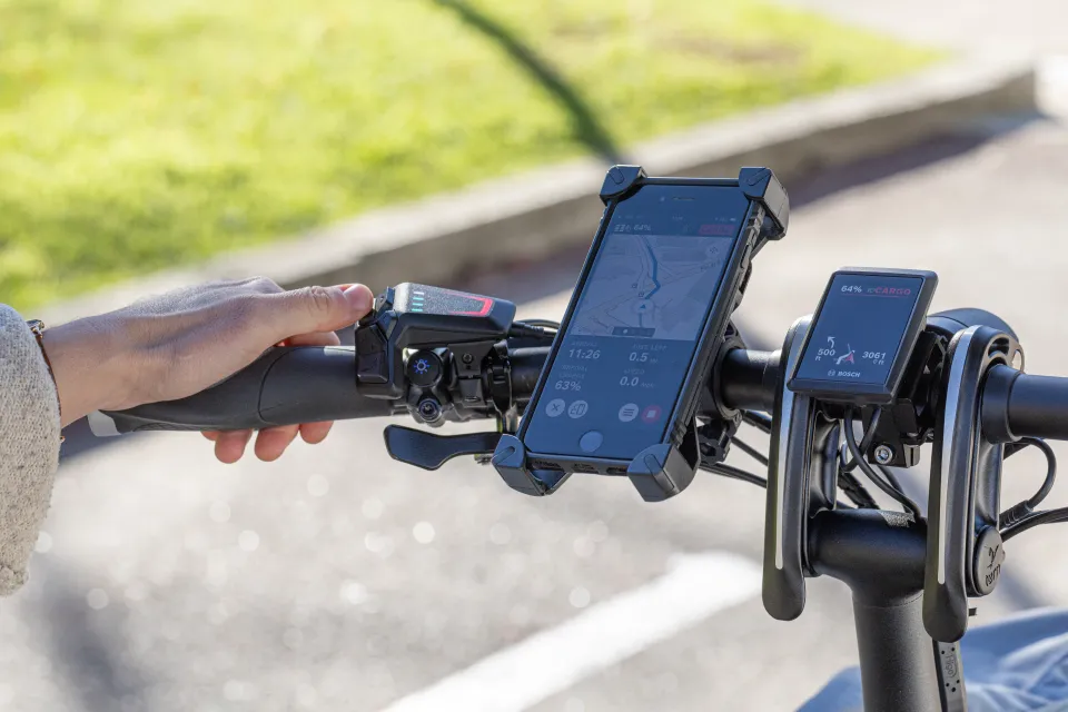 The Bosch Smart System eBike Flow app connected to the Kiox 300 display on the Tern GSD Gen 3 electric cargo bike.