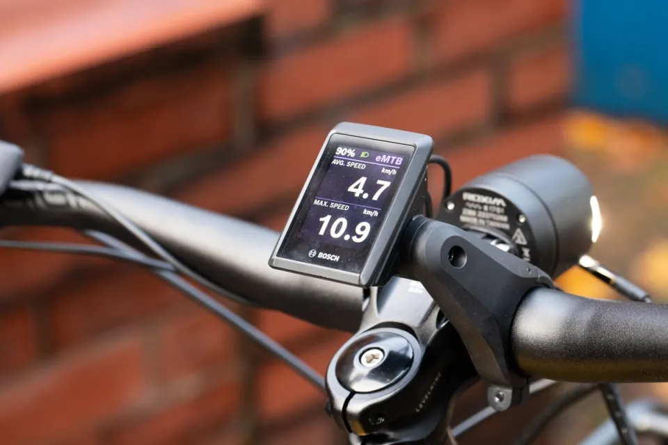 bosch kiox 300 display on tern orox adventure cargo bike
