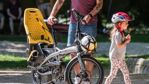 Vektron with Yepp child seat banner image