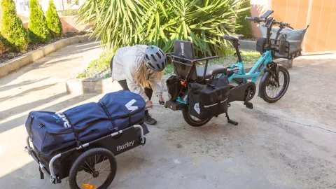 Carrying cargo with the Tern GSD Gen 3 family cargo bike