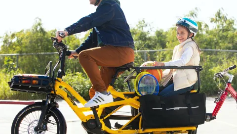 GSD cargo bike tows kids bike with bike tow kit banner image