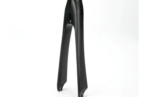 パーツ TERN Kitt design SMI368 Carbon Fork t3a7003a.jpg.webp?itok=fnen8I51